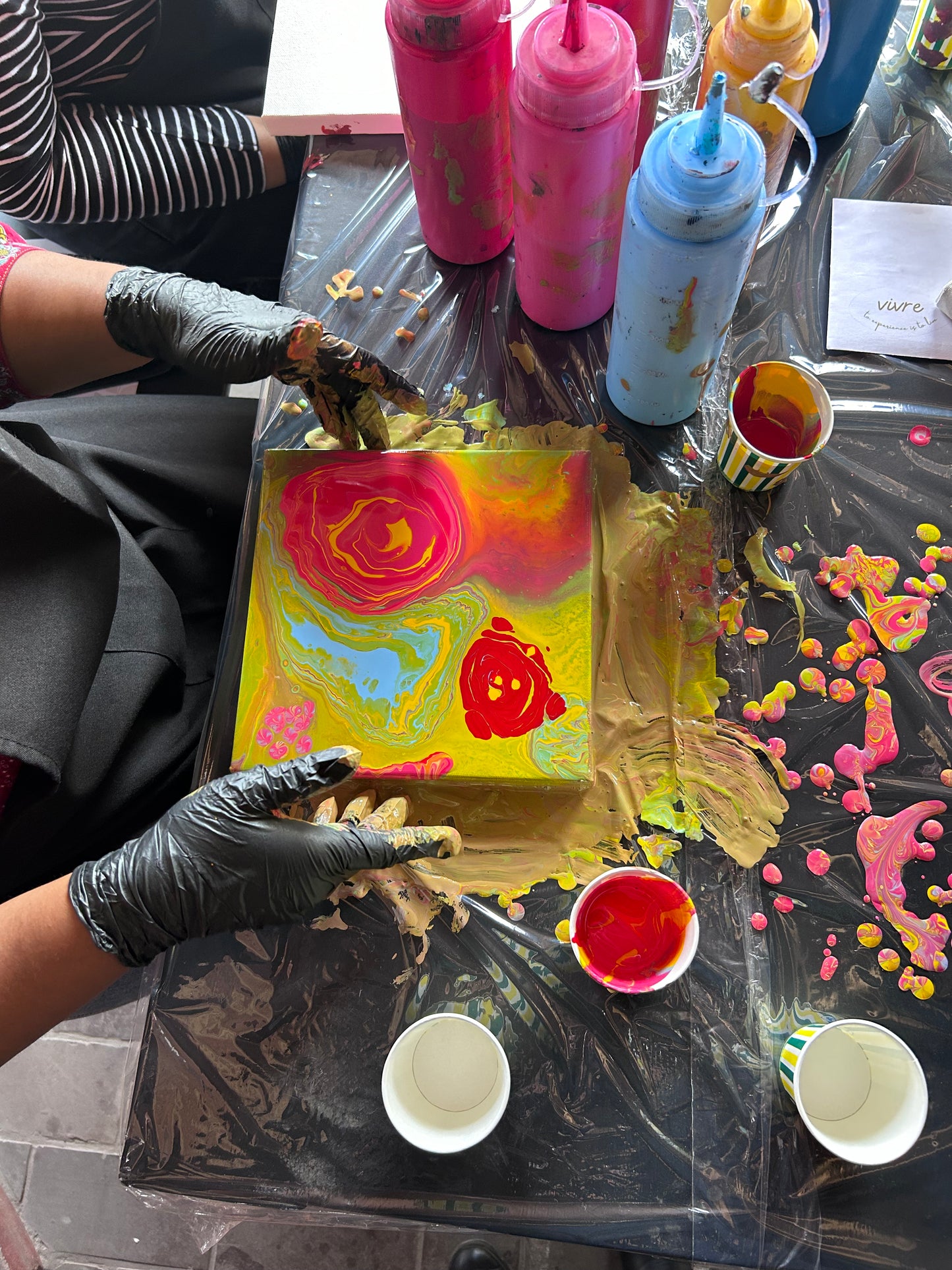 canvas painting vivre experiences