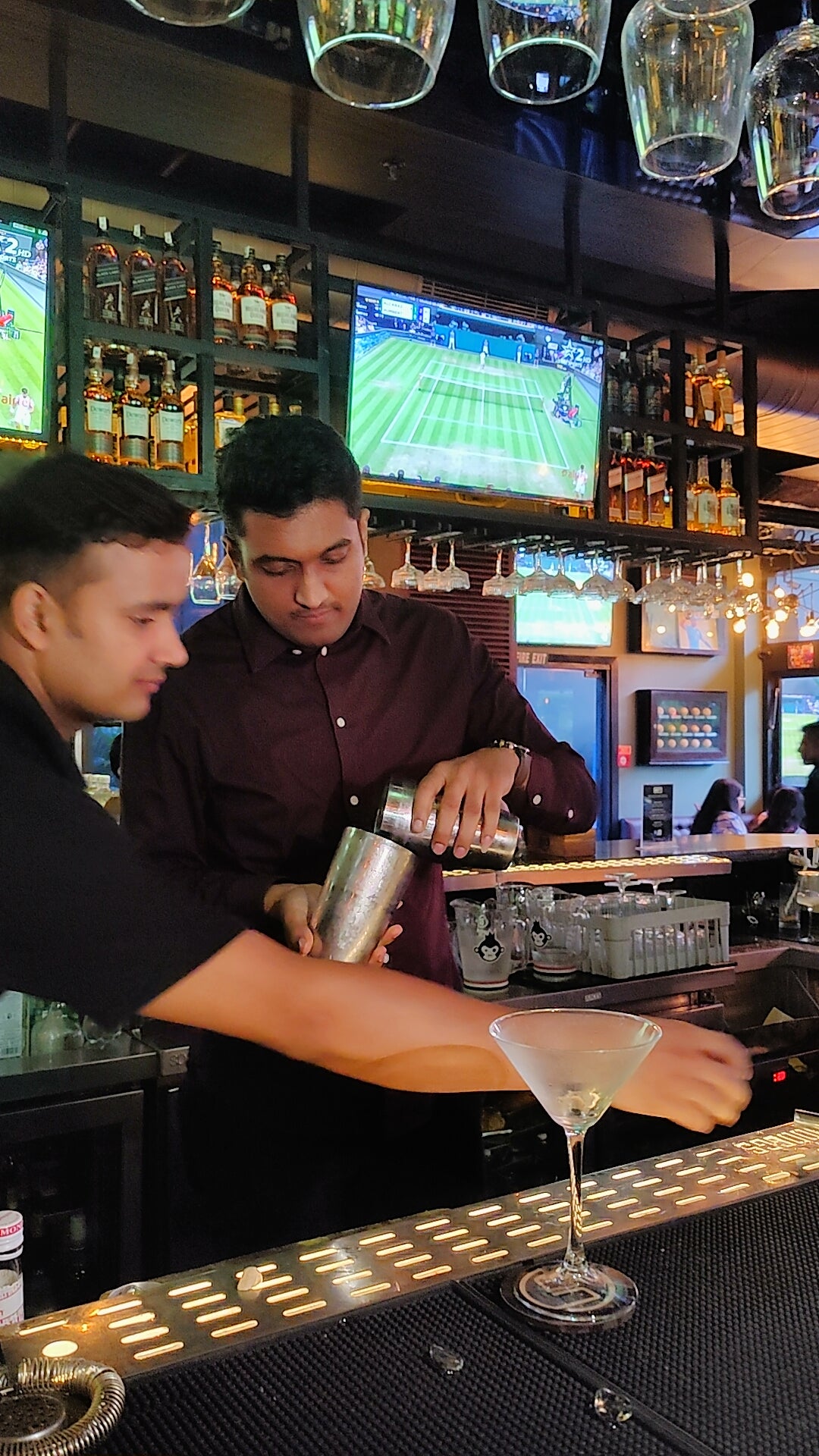 mixology class.vivre experiences